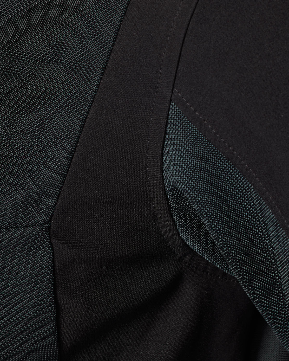 Jacket Highcrest H2O Ladies | Black - Detail
