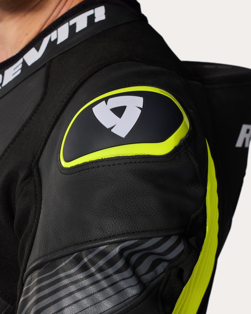 One Piece Argon 3 | Black-White - Detail