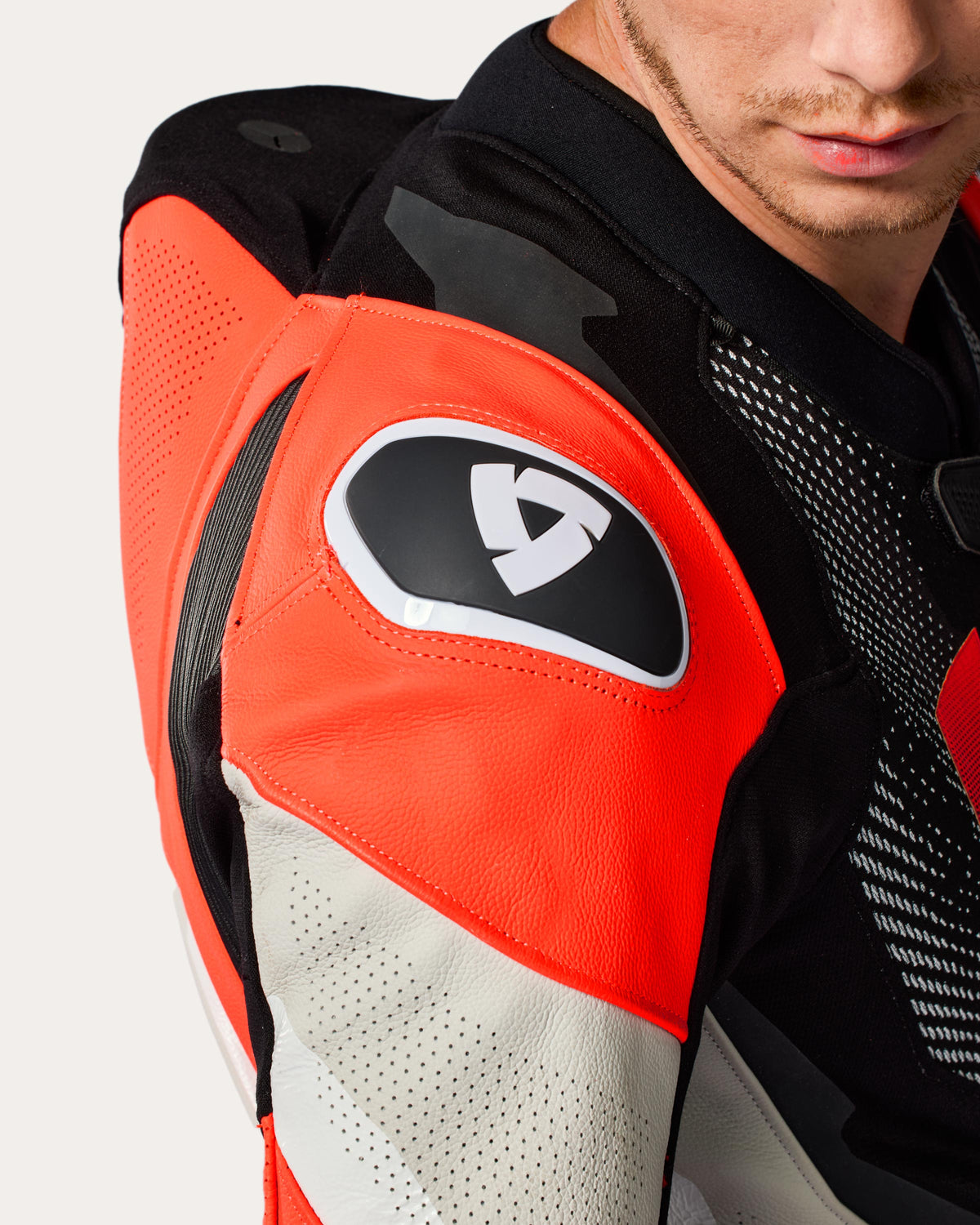 One Piece Hyperspeed 3 | Black-Neon Red - Detail
