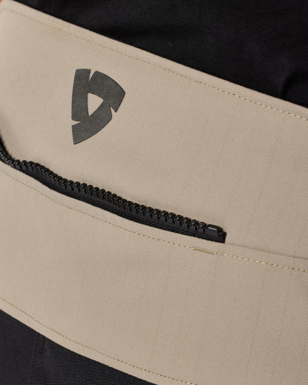 Pants Convergent H2O | Black - Detail