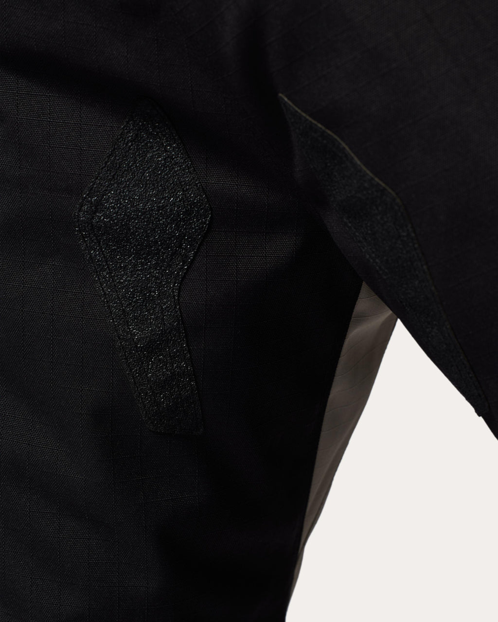 Pants Convergent H2O | Black - Detail