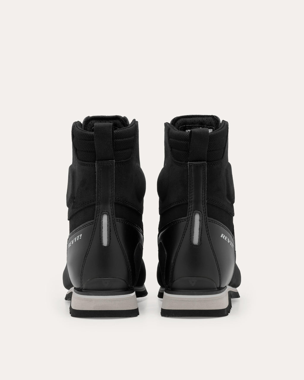 Variant image: Pioneer GTX - Black