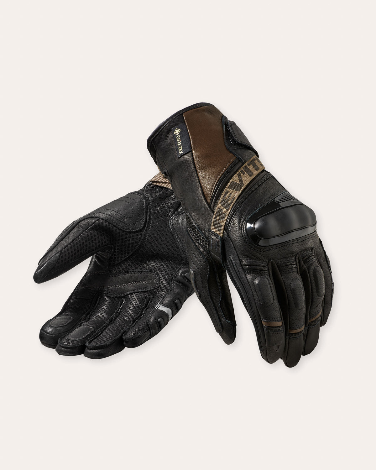 Front image: Dominator 3 GTX - Black-Sand
