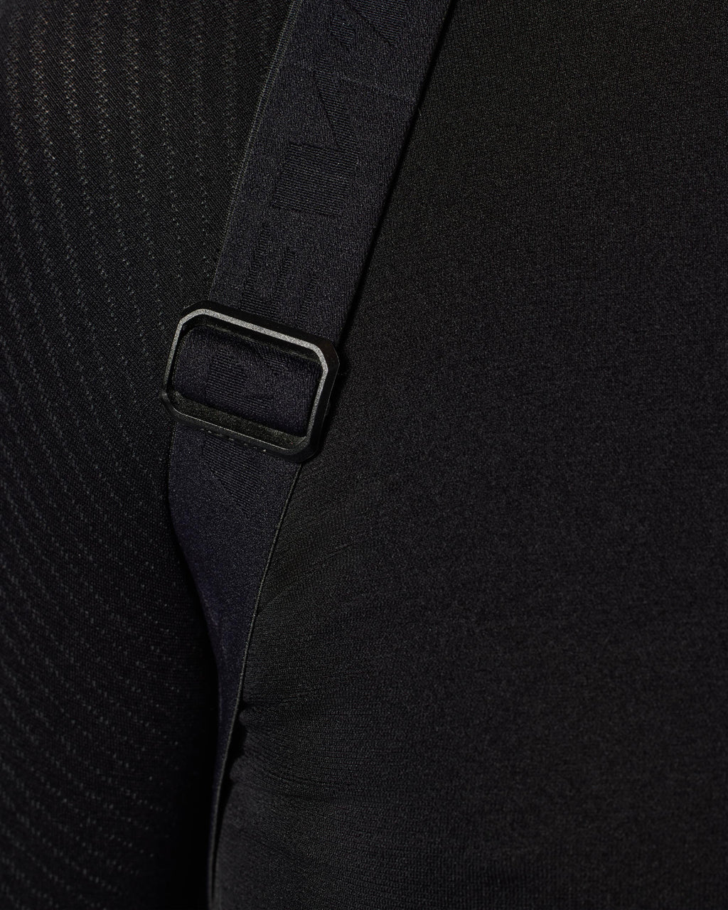 Back protector Spina | Black - Detail