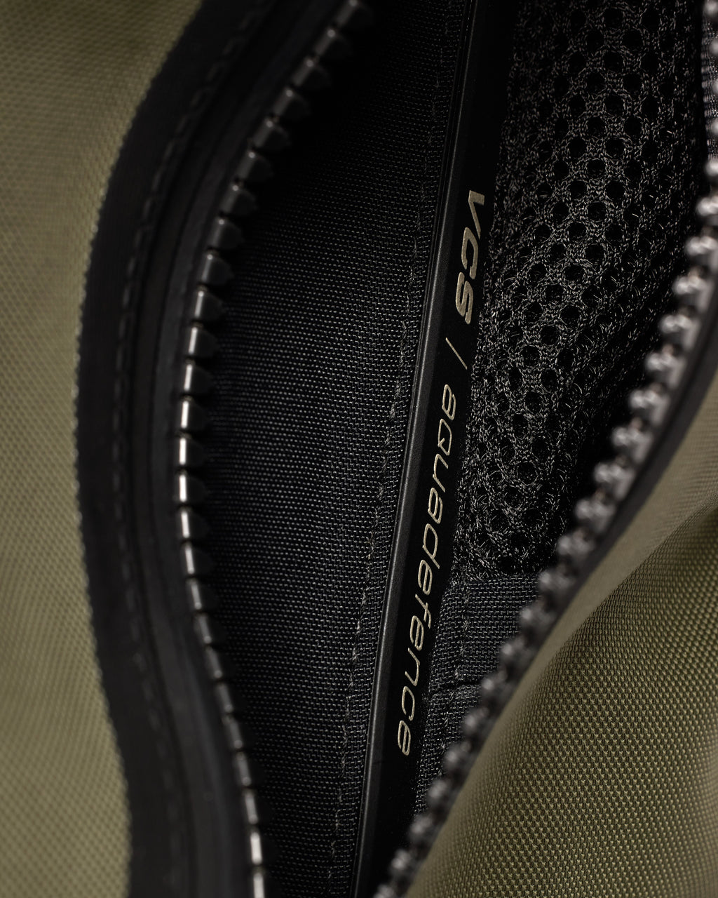 Jacket Dominator 3 GTX | Silver-Blue - Detail