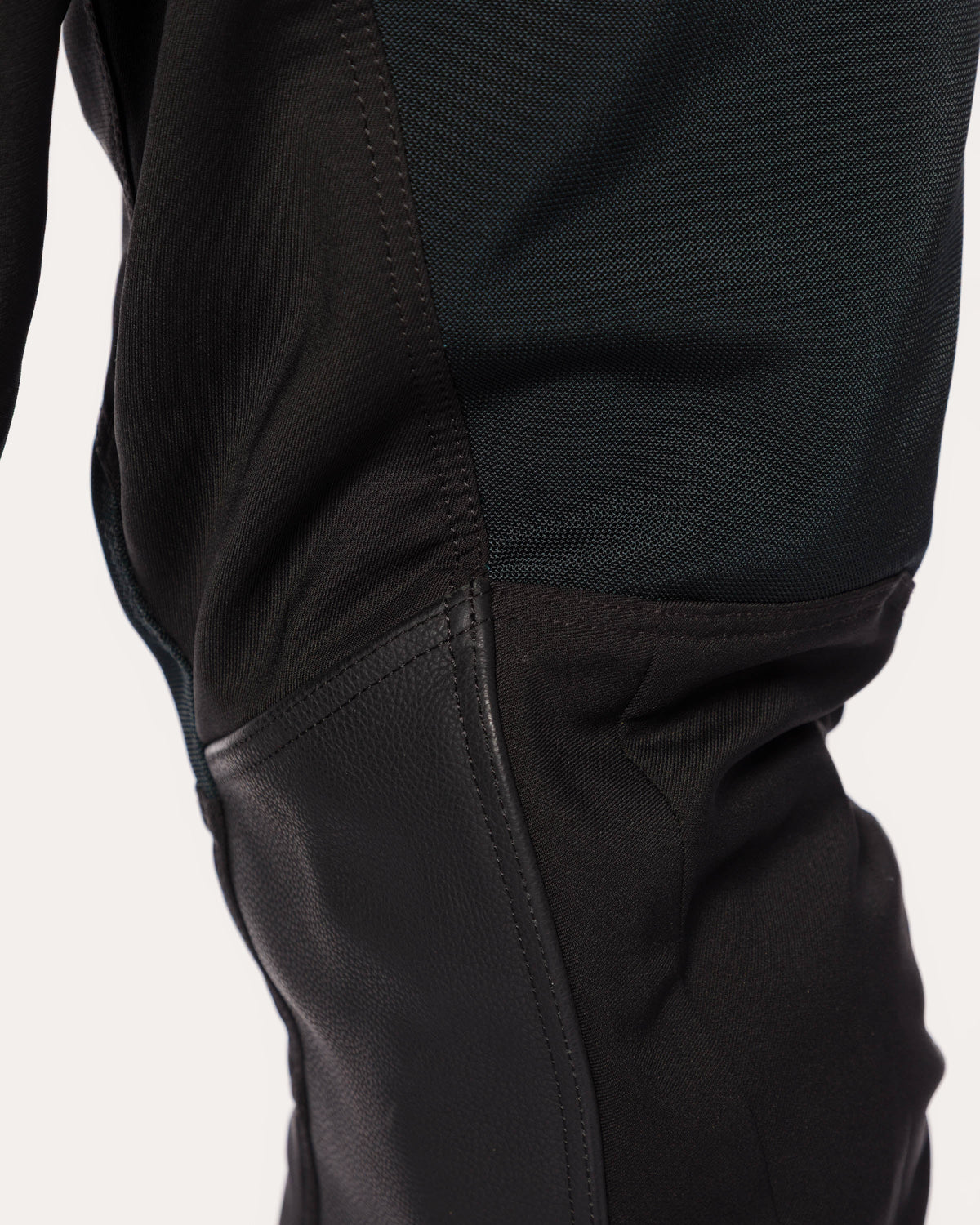 Pants Tectonic H2O | Black - Detail
