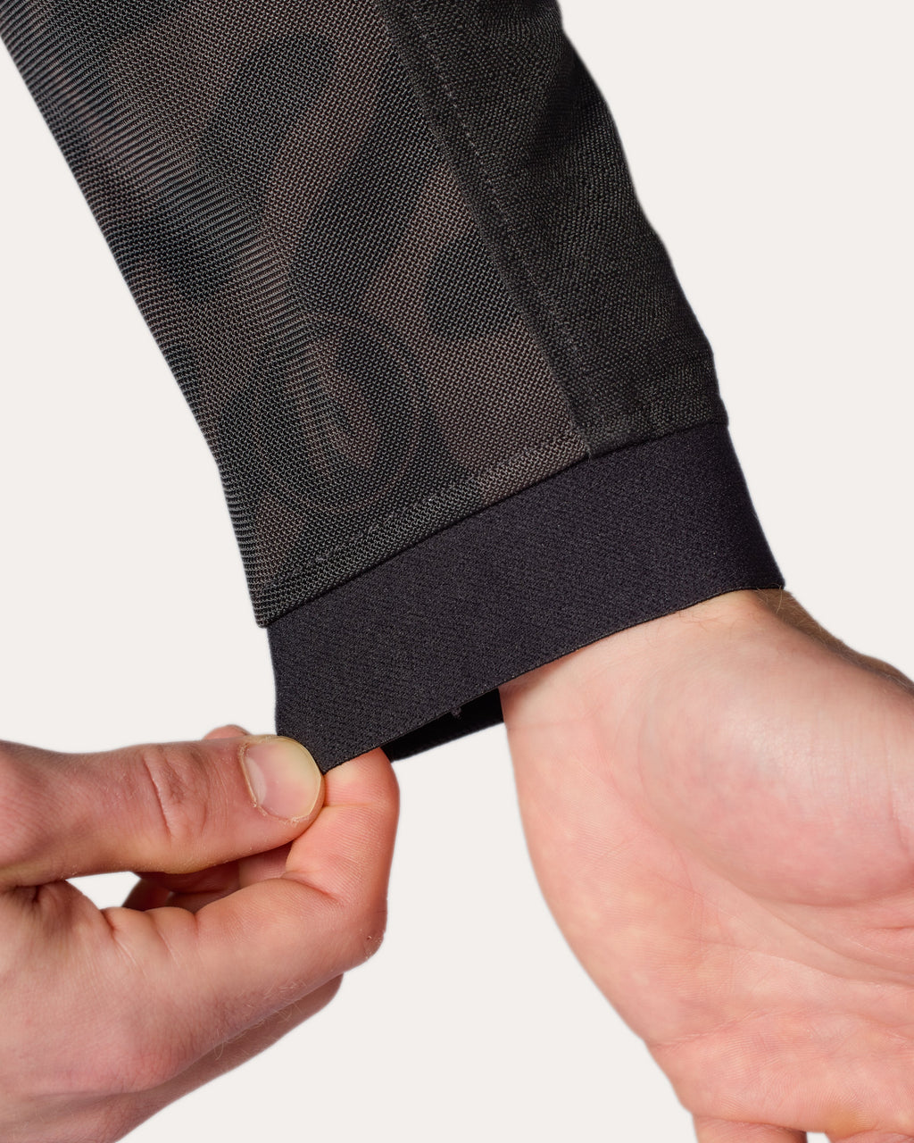 Jacket Africa | Black-Red - Detail