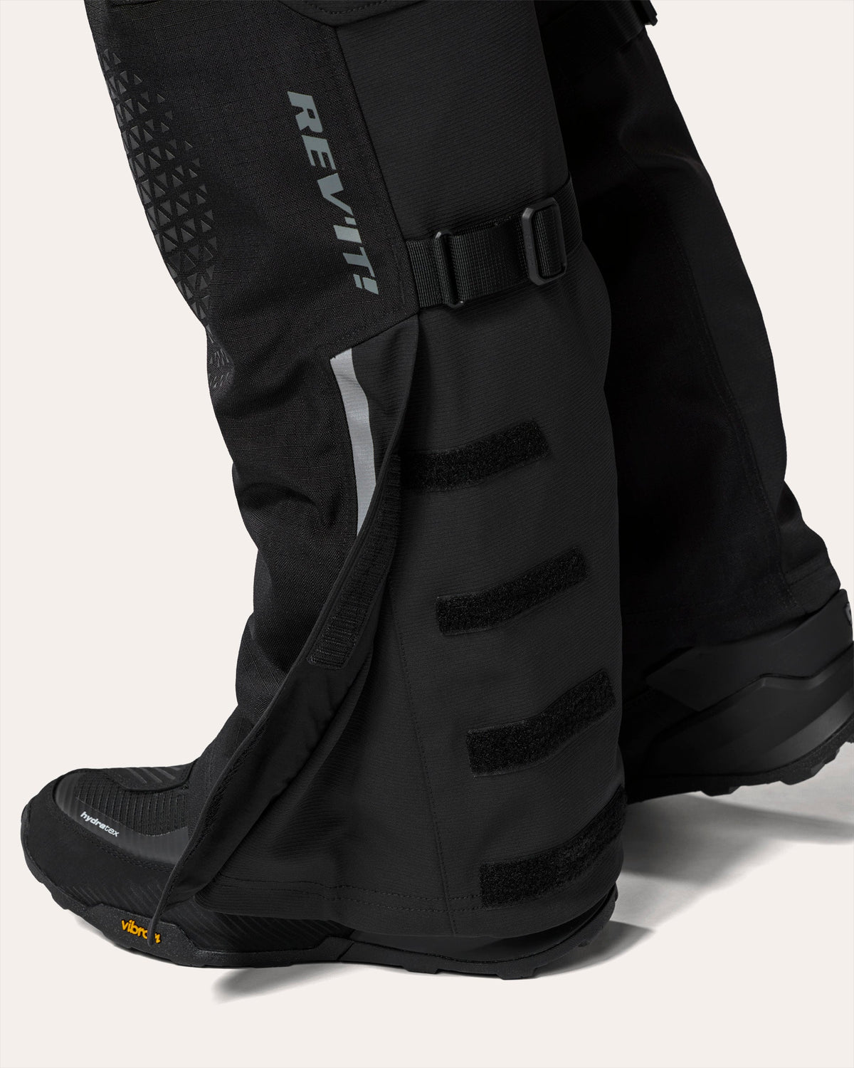 Pants Defender 4 GTX | Black - Detail