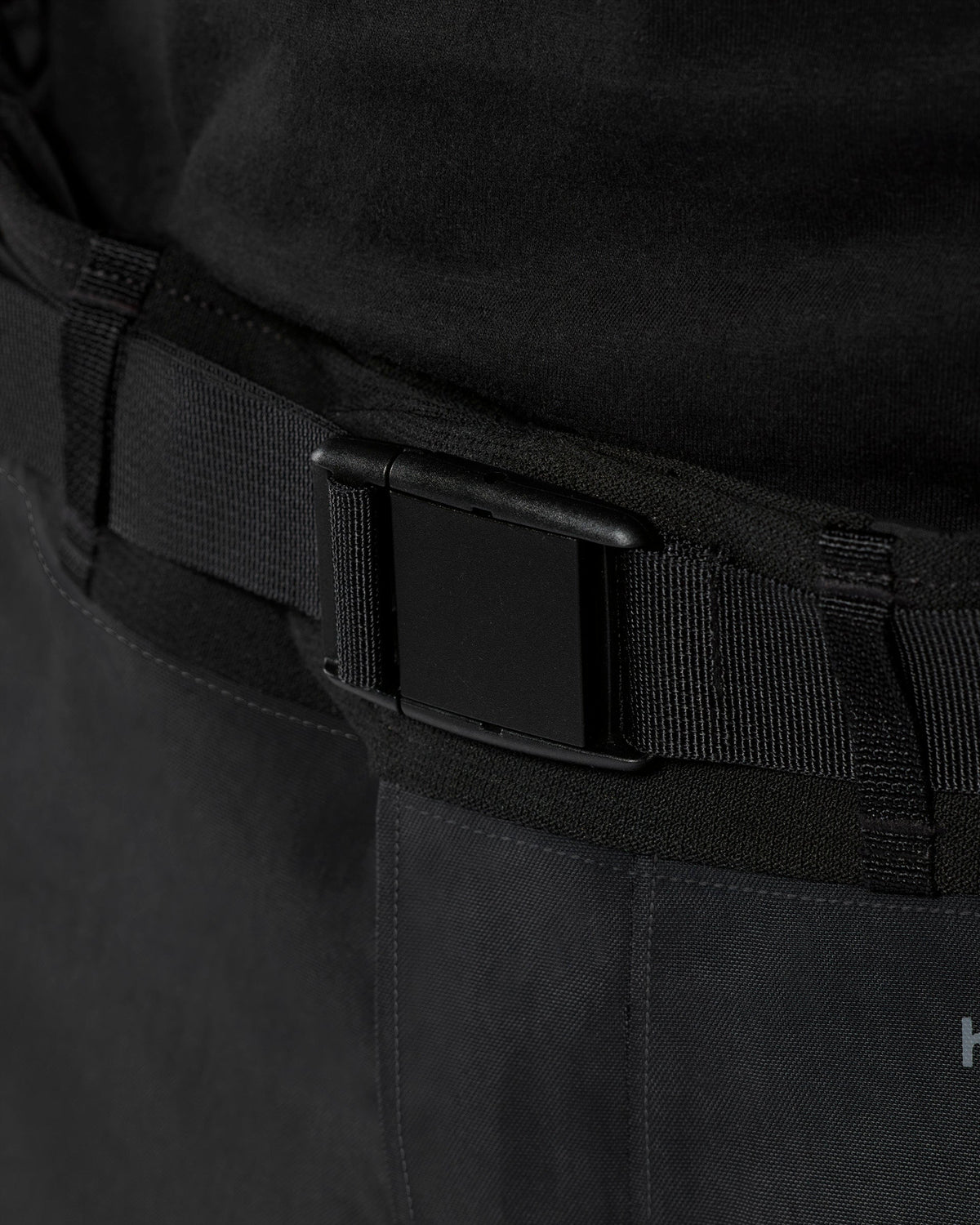 Pants Fractal H2O | Black - Detail