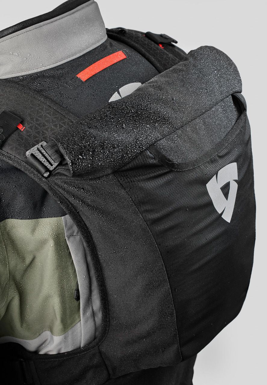 Vest Trail | Black - Detail