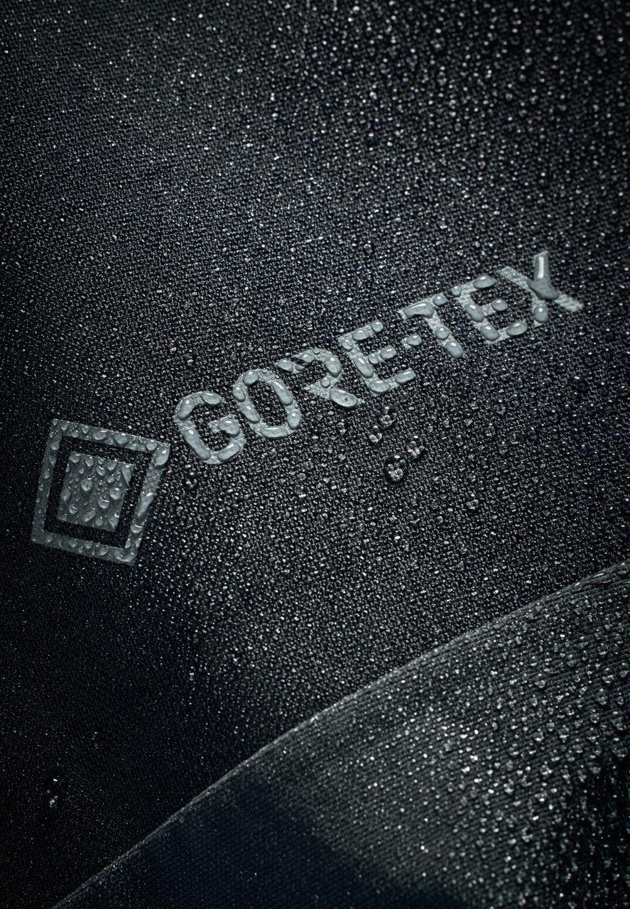 Jacket Dominator 3 GTX | Silver-Blue - Detail