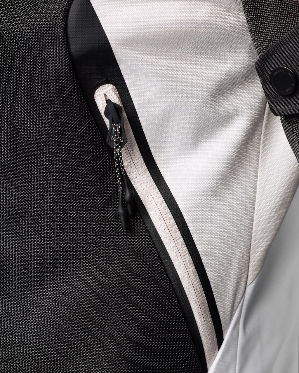 Jacket Control Air H2O Ladies | Black-White - Detail