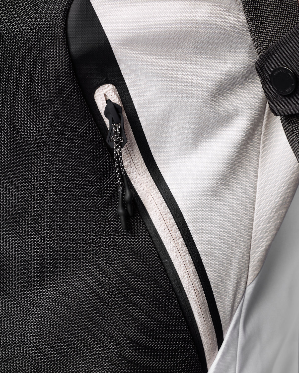 Jacket Control Air H2O Ladies | Black-White - Detail