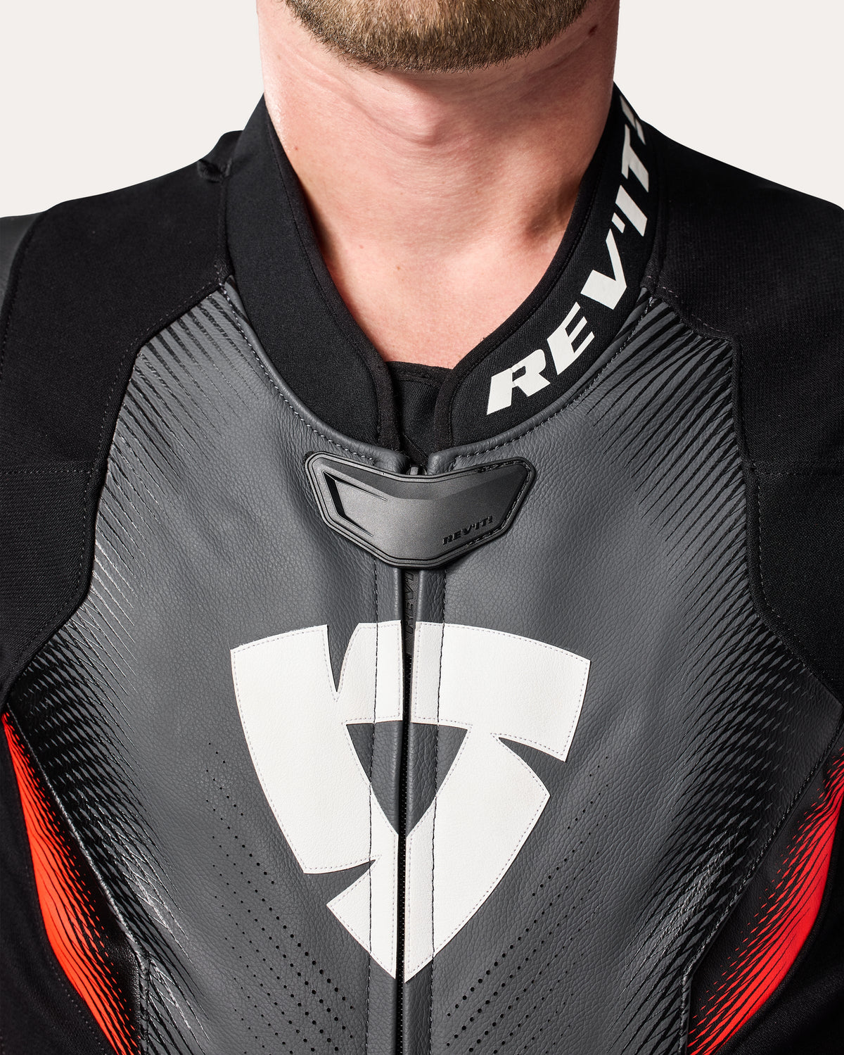 One Piece Control | Black-Neon Red - Detail