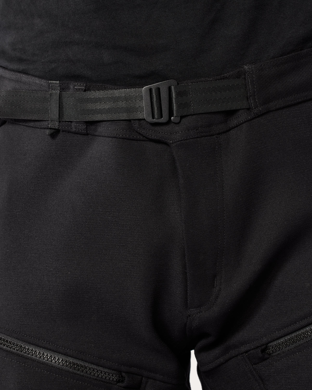 Pants Surface | Black - Detail